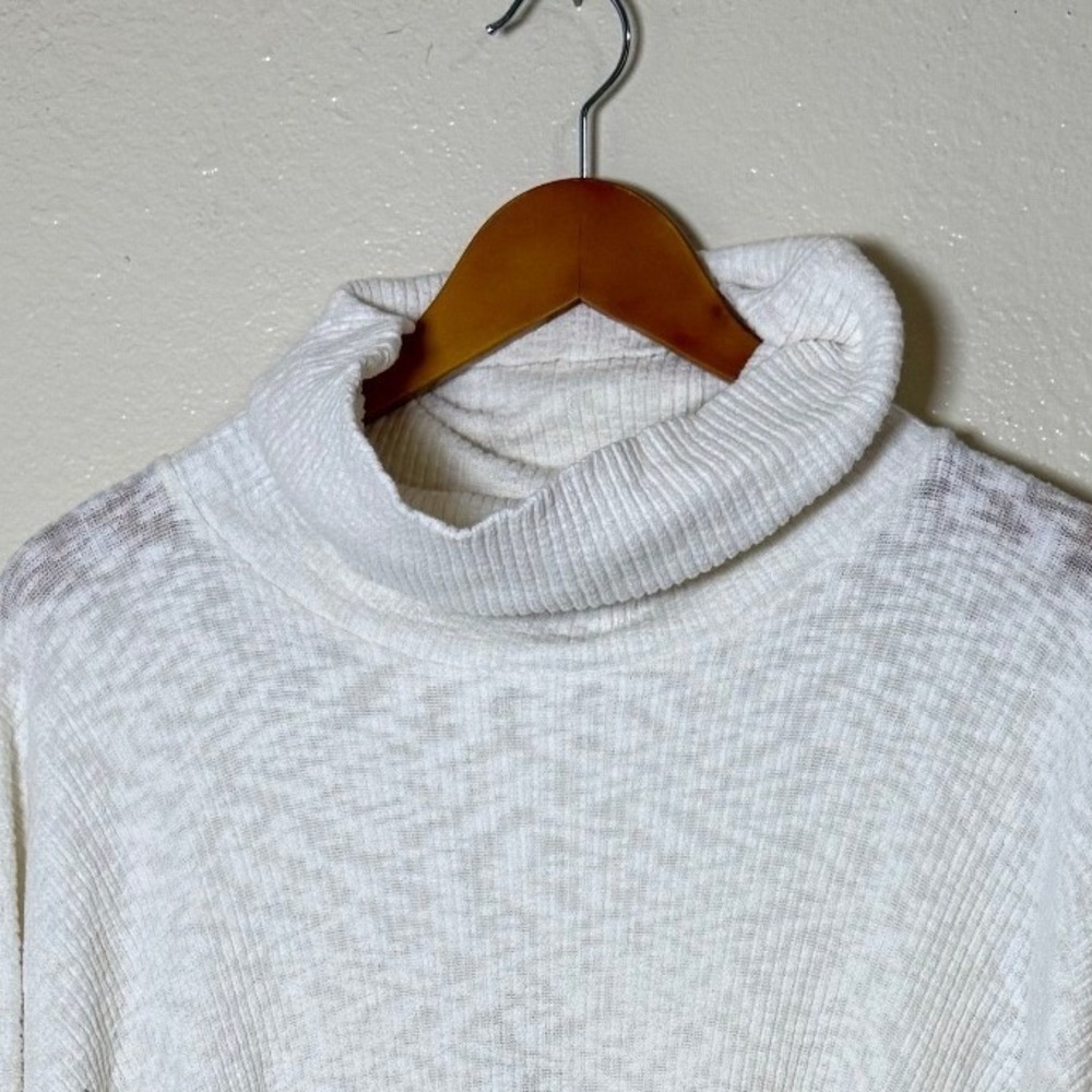 Free‎ People FP Beach Women World Traveler Top S Cream Cowl Neck Split Back Rib - Picture 3 of 11
